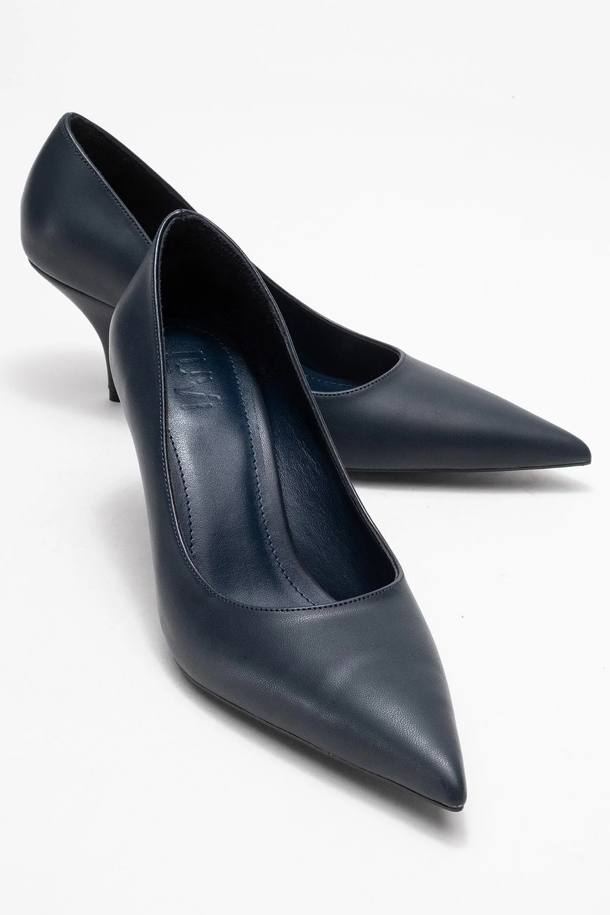 Marcus - Navy Heeled Pump (Women)
