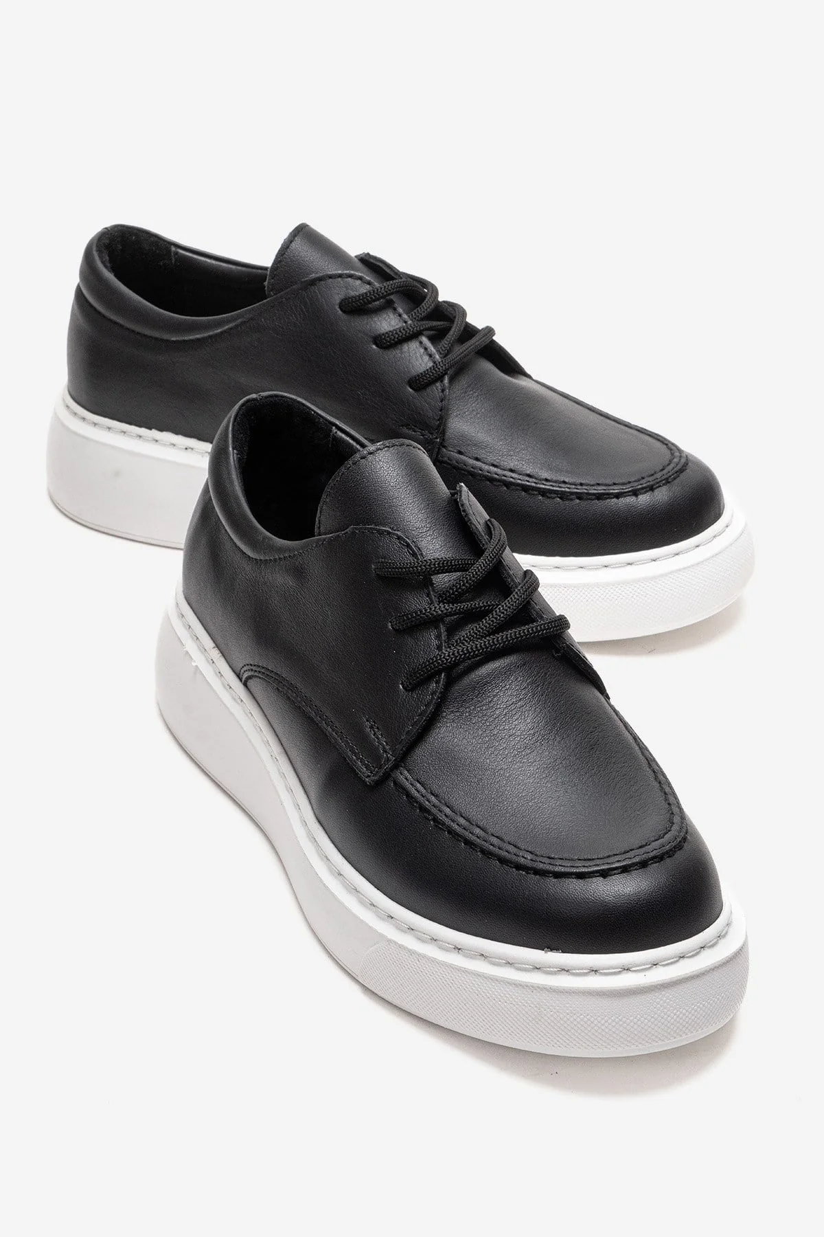 MAREON - Black Genuine Leather Lace-Up Daily Shoe (Women)