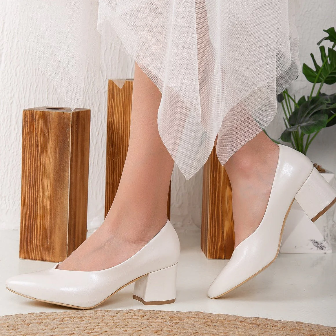 Mariam - Ivory Block Heel Stiletto - Image 4