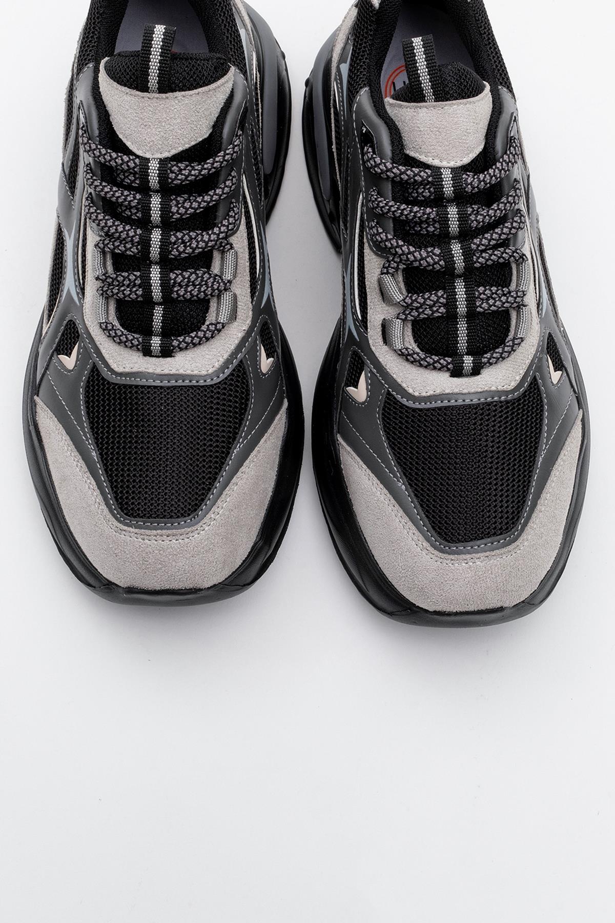Marron - Black Sport Sneakers (Women) - Image 2