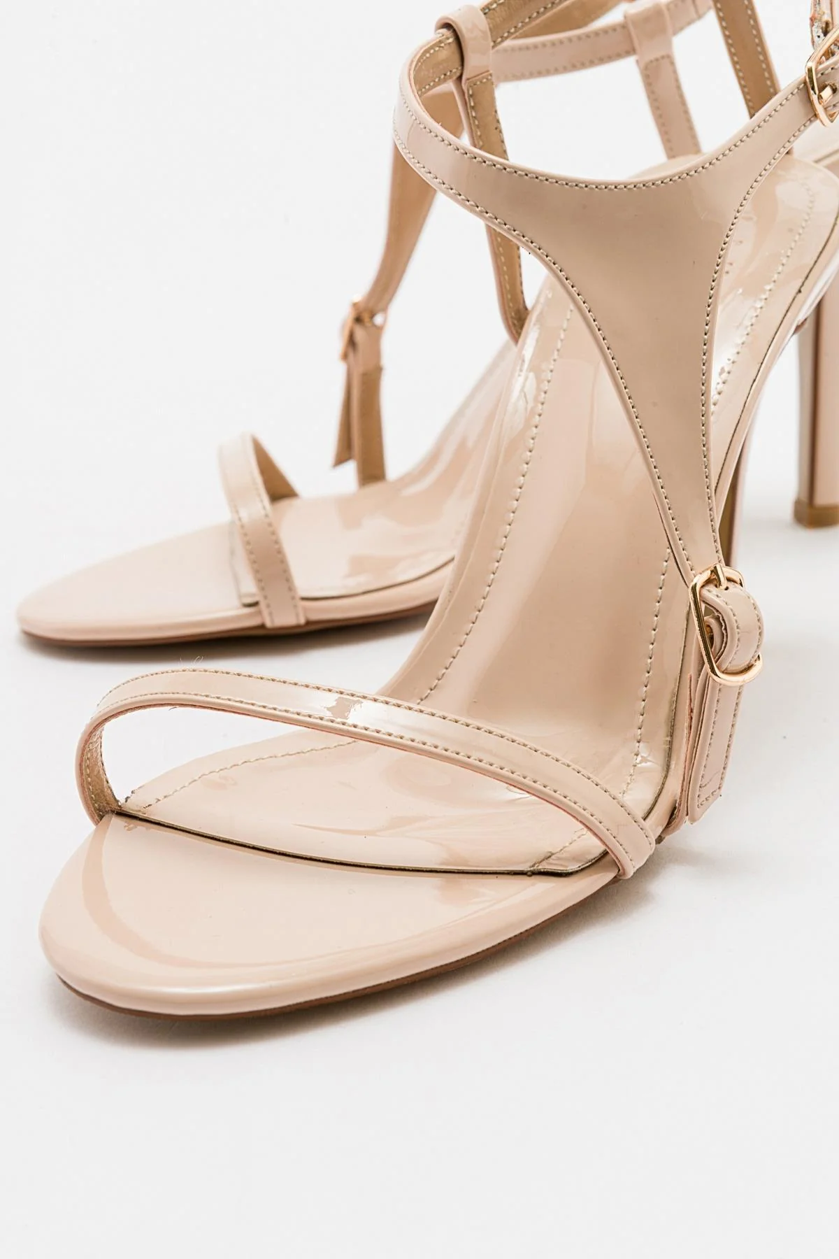 Molde - Beige Patent Stiletto Heel Shoe (Women) - Image 3