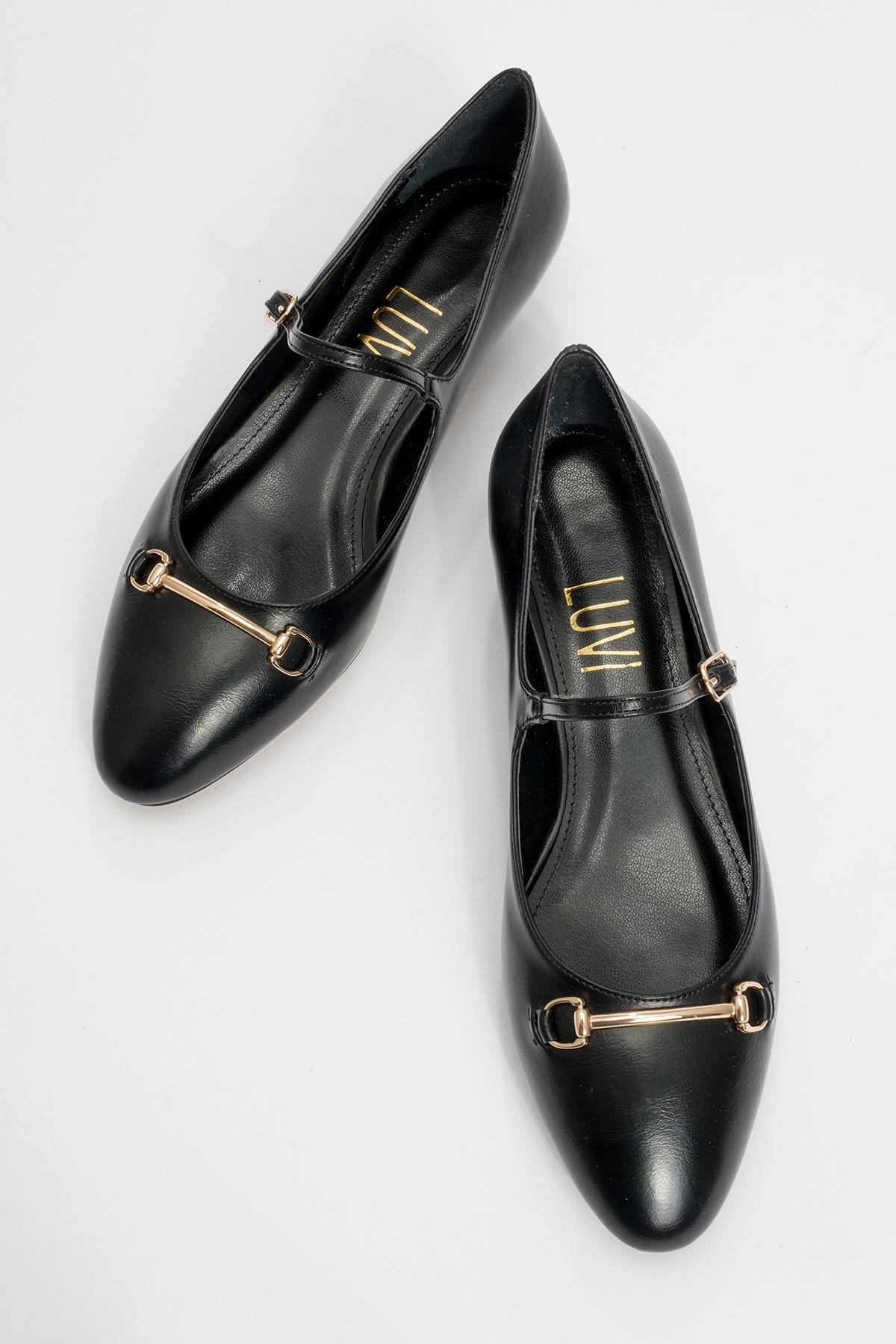 Ojen - Black Low Heel Shoe (Women) - Image 2