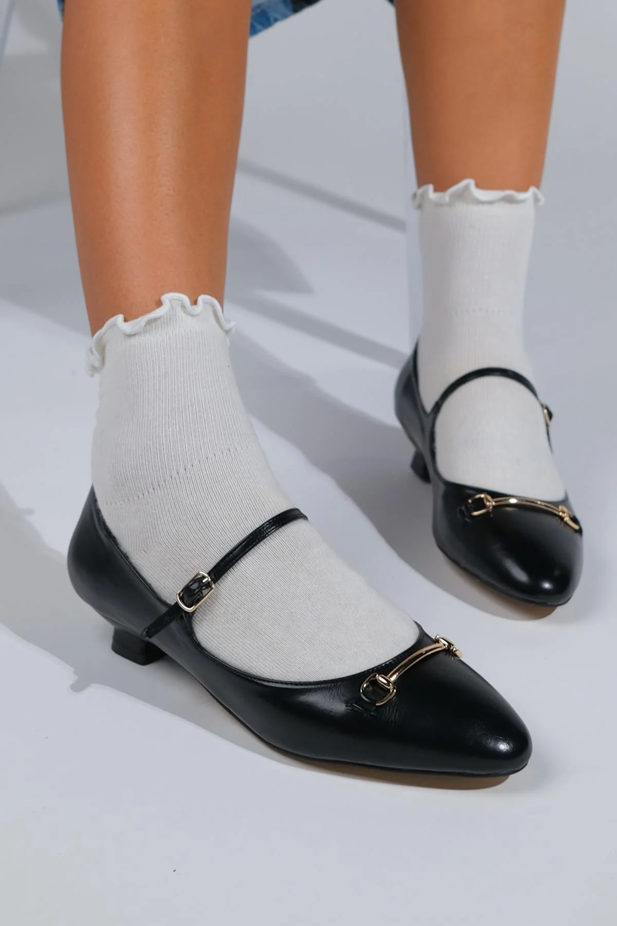 Ojen - Black Low Heel Shoe (Women) - Image 5