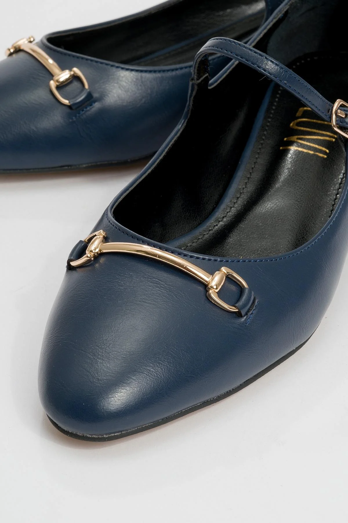 Ojen - Navy Low Heel Shoe (Women) - Image 3