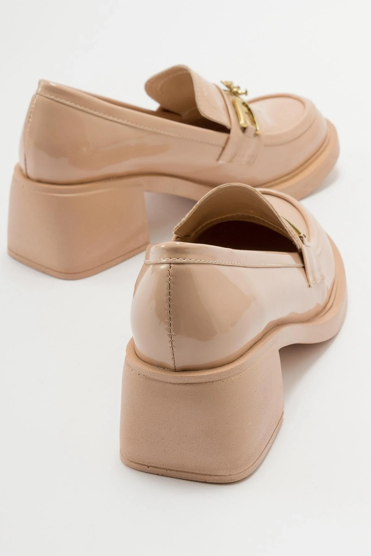 Omera - Beige Patent Shoe (Women) - Image 4