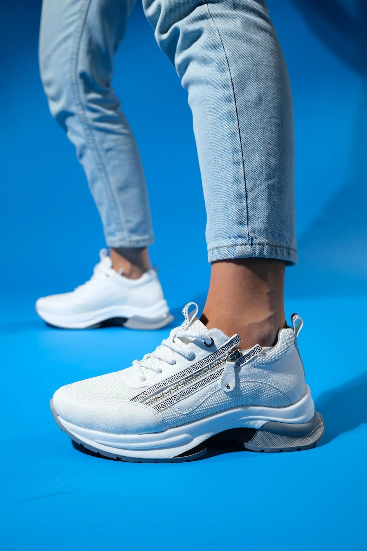 Oude - White Zip-Front Thick-Sole Sport Sneaker (Women) - Image 4