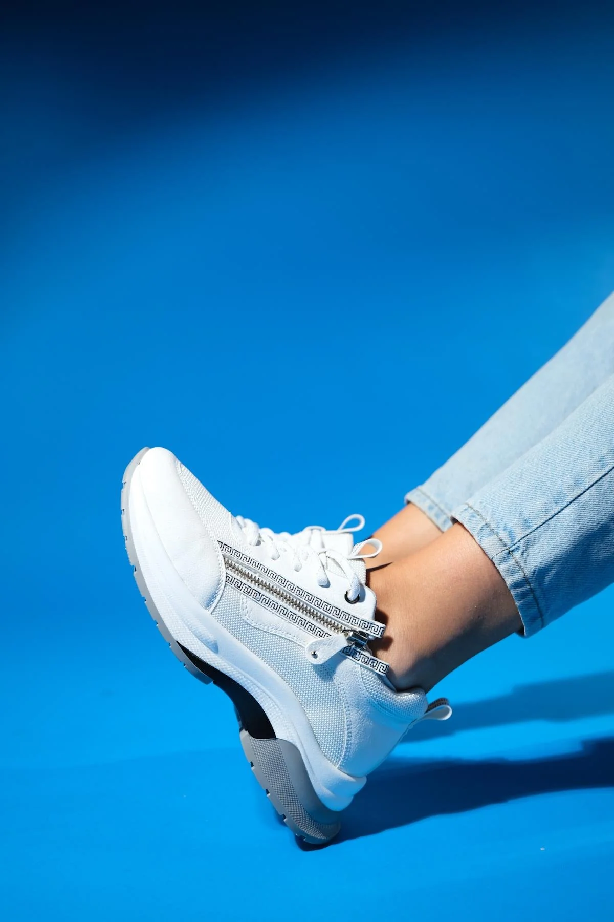 Oude - White Zip-Front Thick-Sole Sport Sneaker (Women) - Image 5