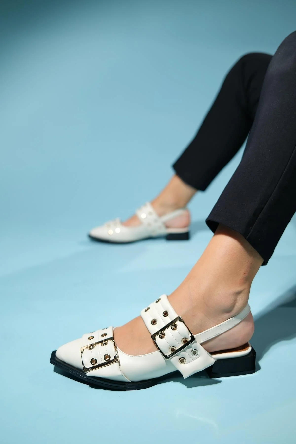 Paloma - Off-White Gold Buckle Sandal (Women)