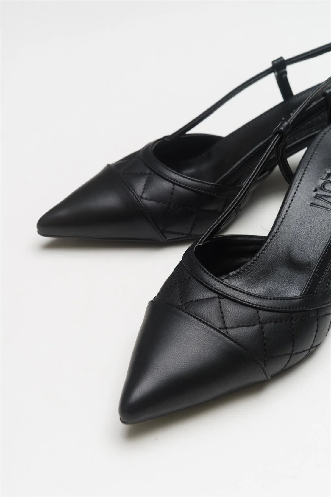 Point - Black Heeled Shoe (Women) - Image 3