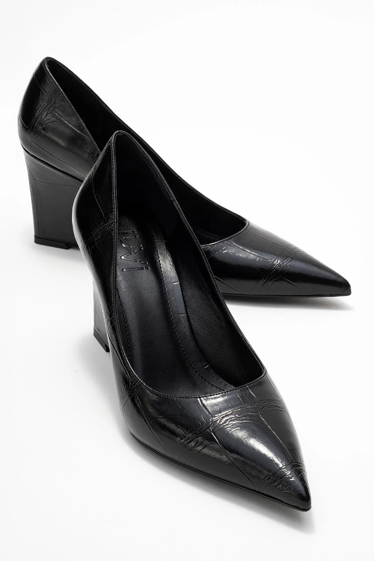 Puera - Black Printed Pointed Toe Wedge Heel Pump (Women)