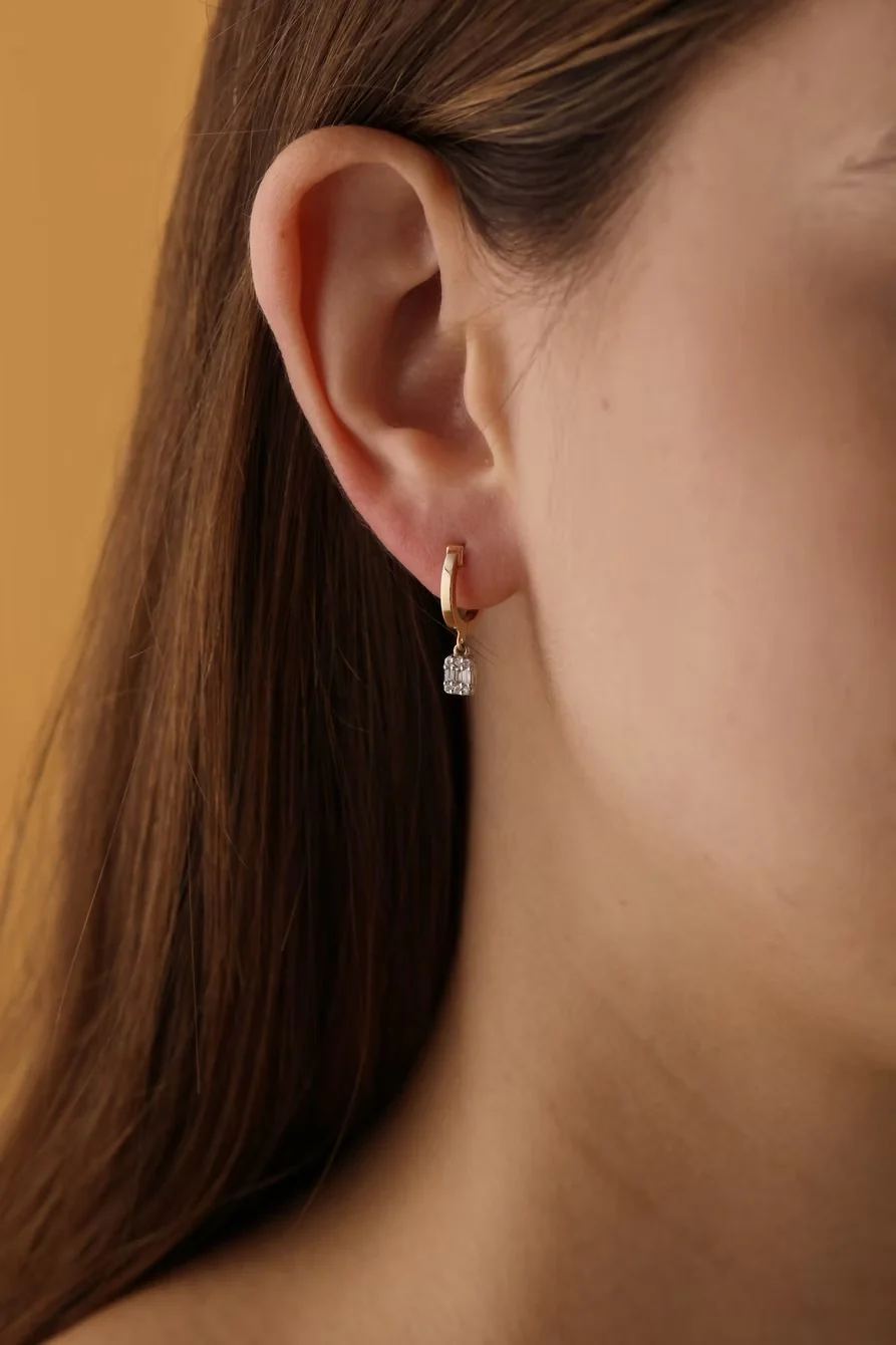 Seralya 14K Gold Baguette Cut Diamond Earrings – 0.15 Ct Natural Diamond