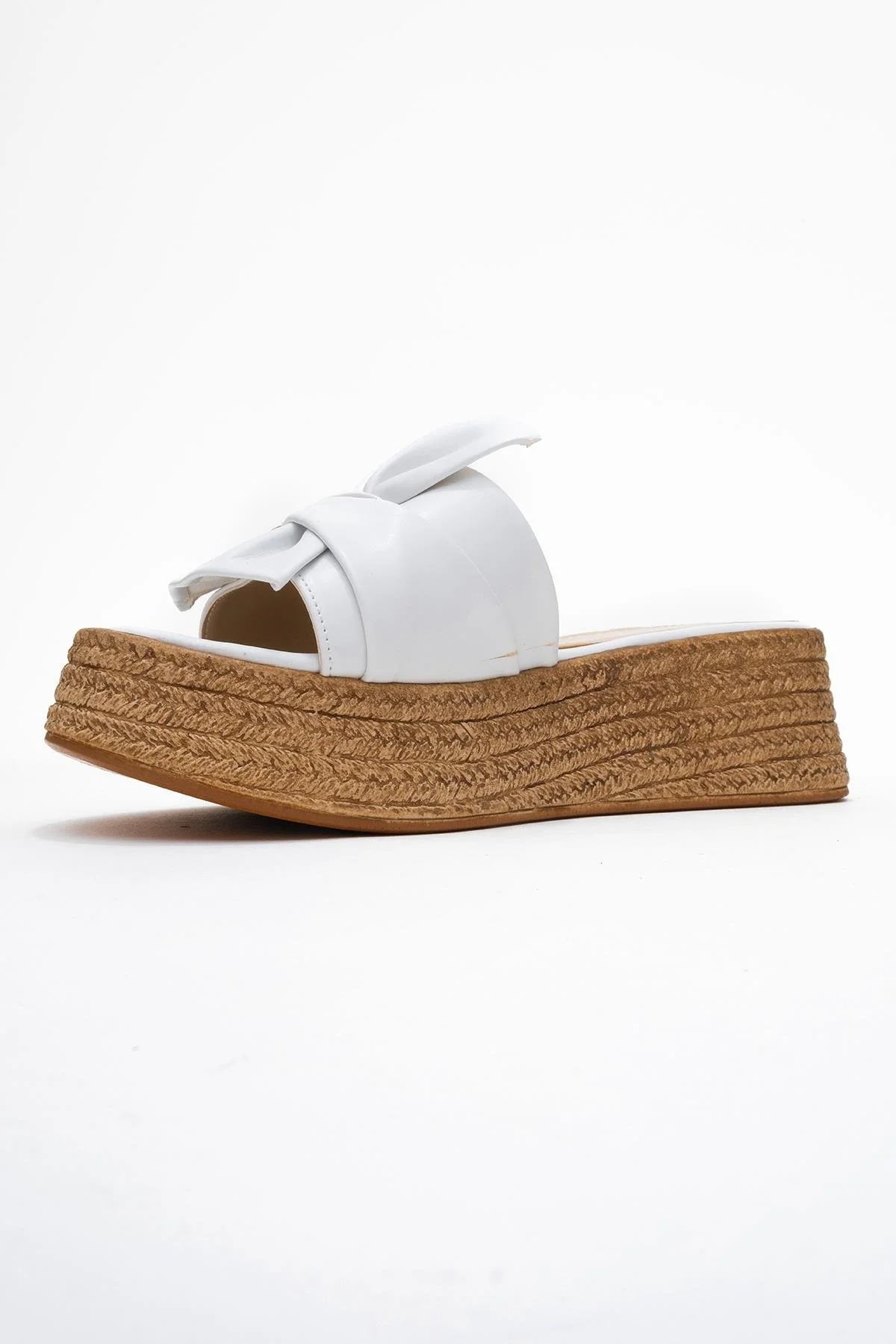 Shara White Bow & Bee Buckle Platform Sandal (Women) - Image 4