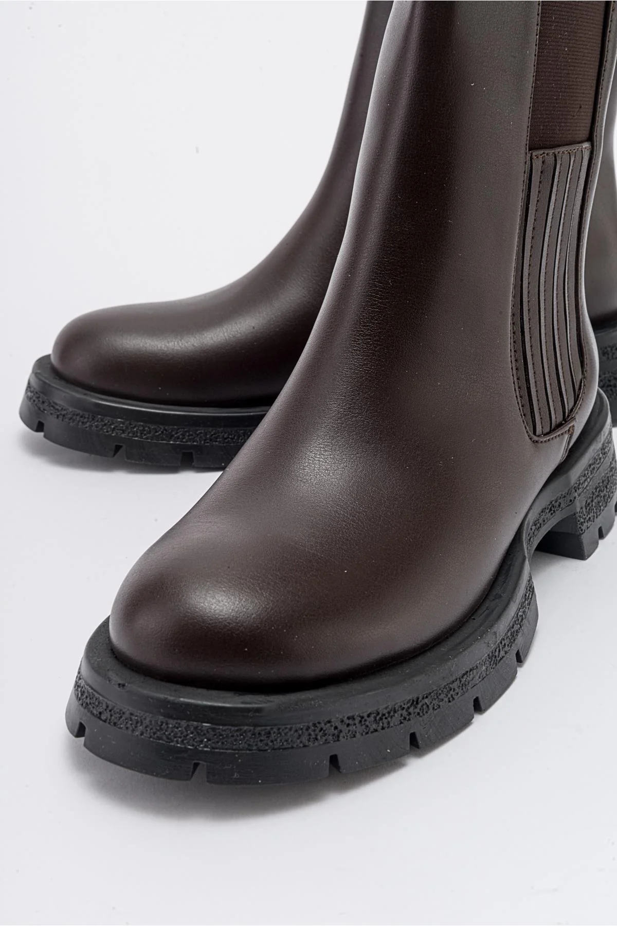 Sofia Brown Chelsea Boot (Women) - Image 4