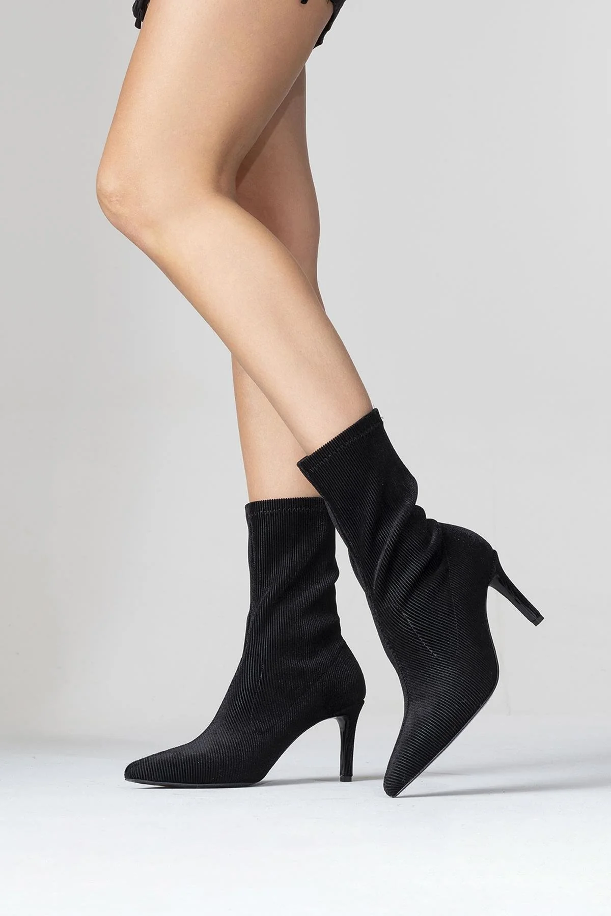 Thalin - Black Slim Heel Pointed Toe Boot (Women) - Image 5