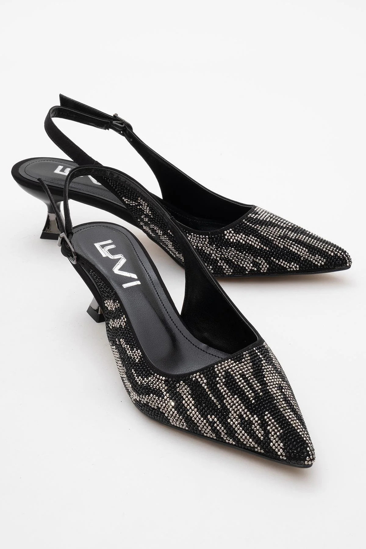 Ushes - Black Short Heel Dress Shoe (Women)
