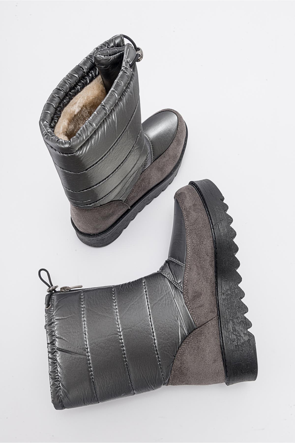 Vay - Platinum Zip-Up Snow Boot (Women) - Image 2