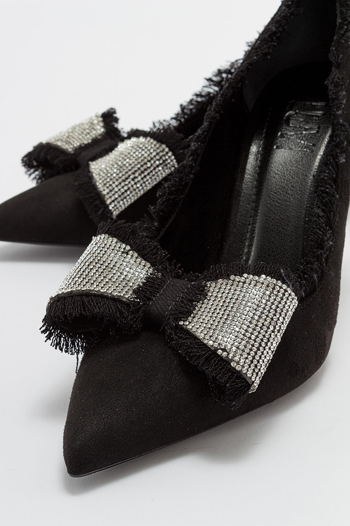 Vegas - Black Heeled Shoe (Women) - Image 5