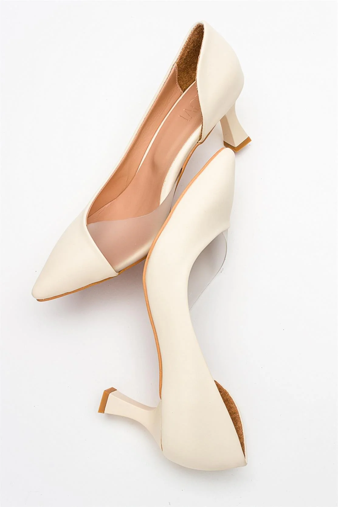 Vera Cream Glitter Pointed Toe Pump (Women) - Image 2