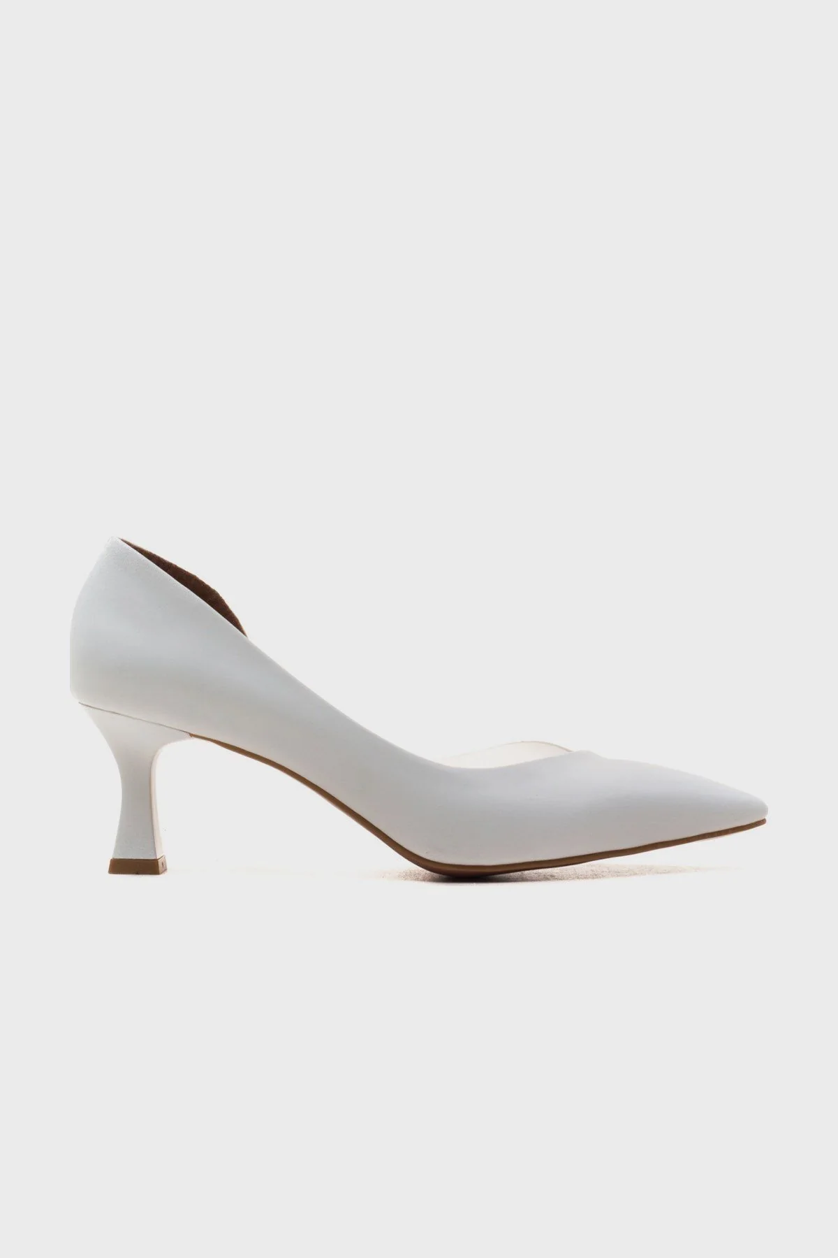 Vera White Pointed Toe Pump (Women) - Image 6