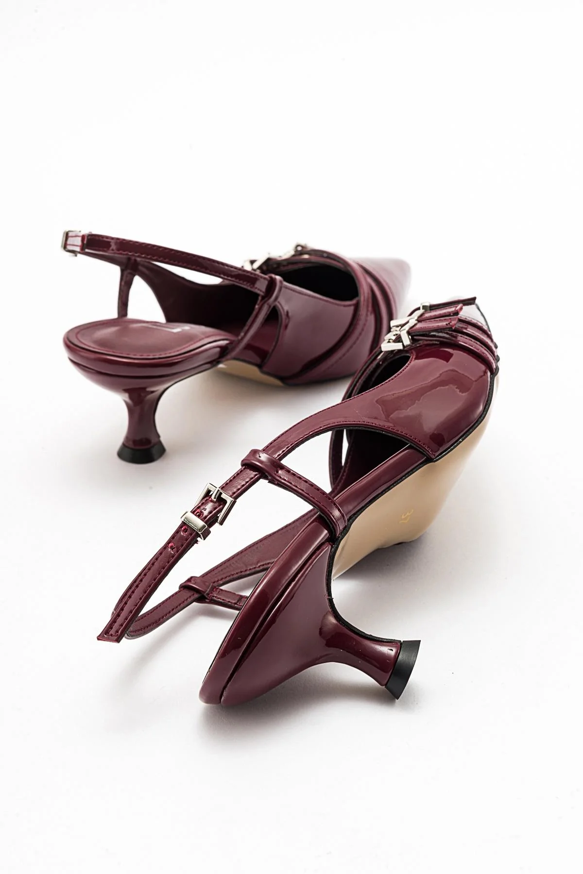 Woss - Burgundy Patent Belt Detail Heeled Shoe (Women) - Image 2